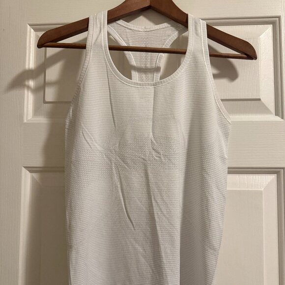 Lululemon White Racerback Tank Size 6 - Picture 1 of 2